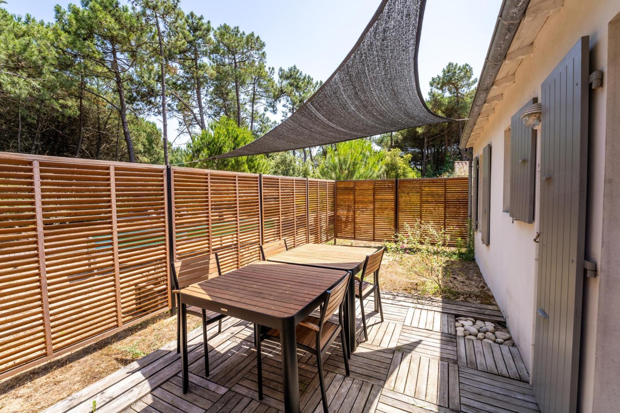 Hotel Restaurant & Spa Plaisir Le Bois-Plage-en-Re Exterior photo